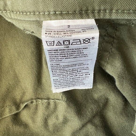Old Navy Olive Green Pixie Pants - Size 2 - Picture 3 of 3